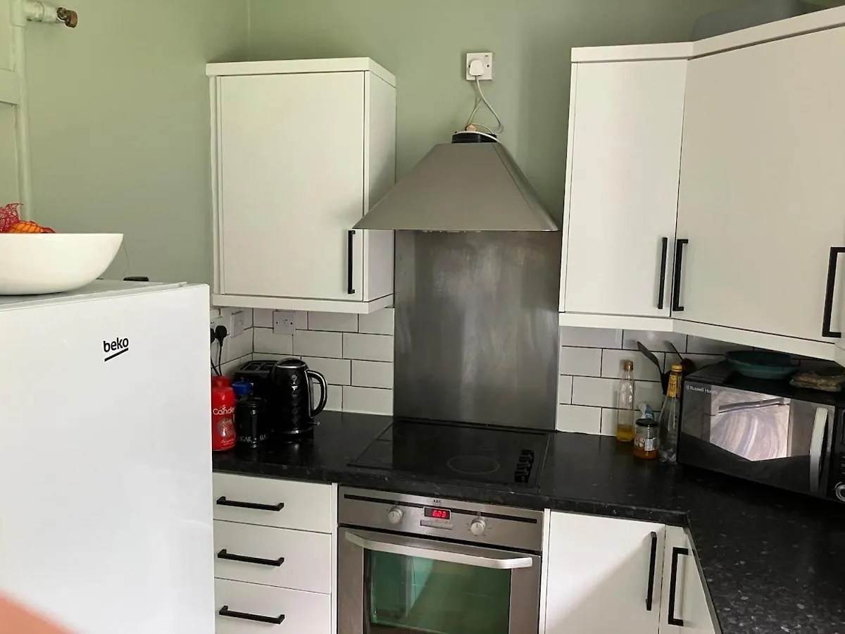 1 Bed Flat Near Murrayfield Edynburg Apartament